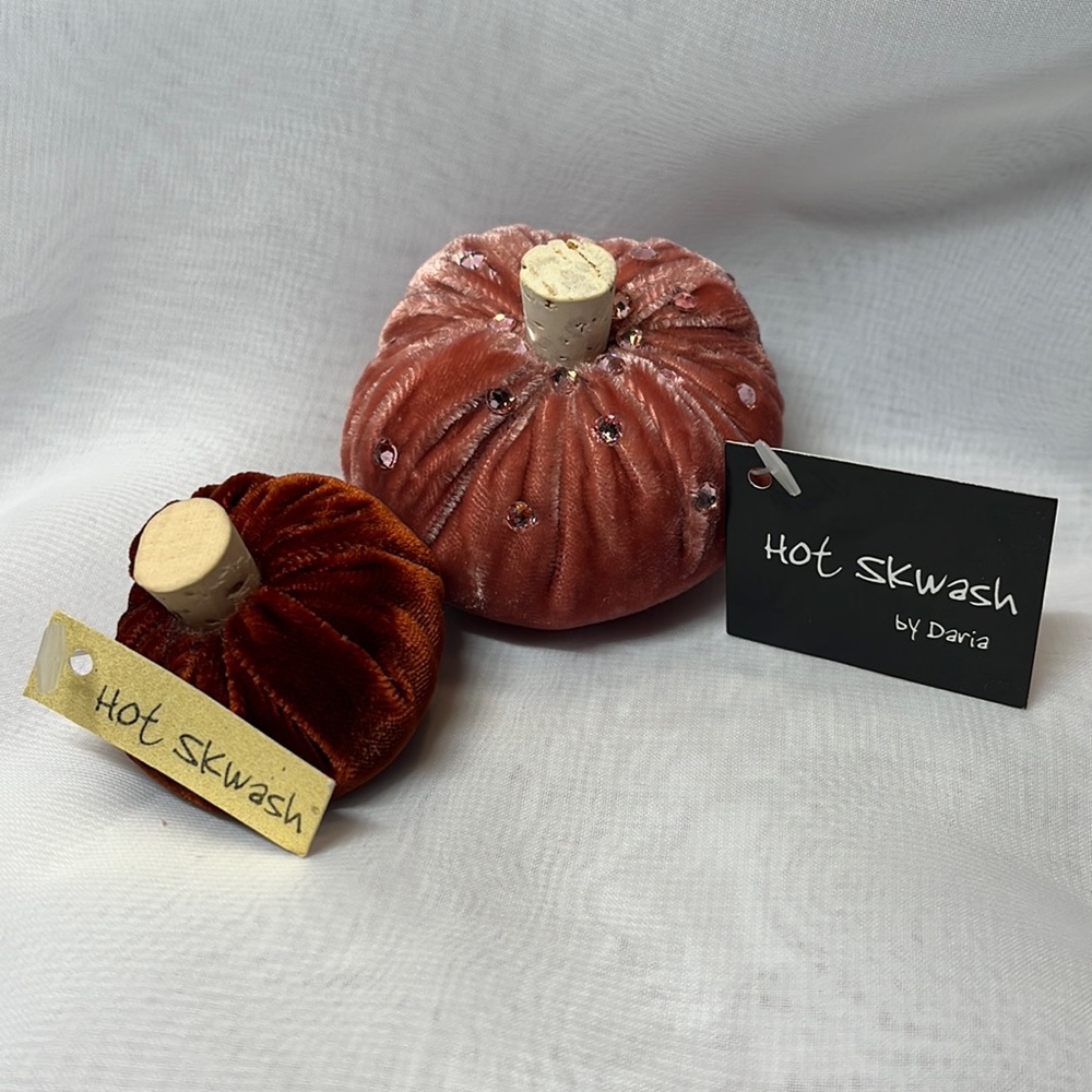 Hot Skwash Pumpkins by Daria